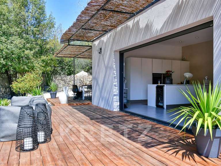 Maison Nîmes - 4 chambres - 191m²