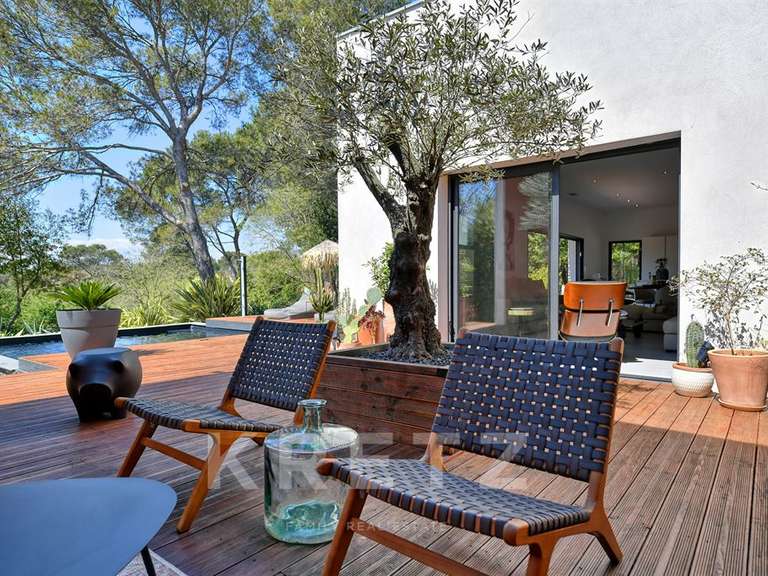 Maison Nîmes - 4 chambres - 191m²