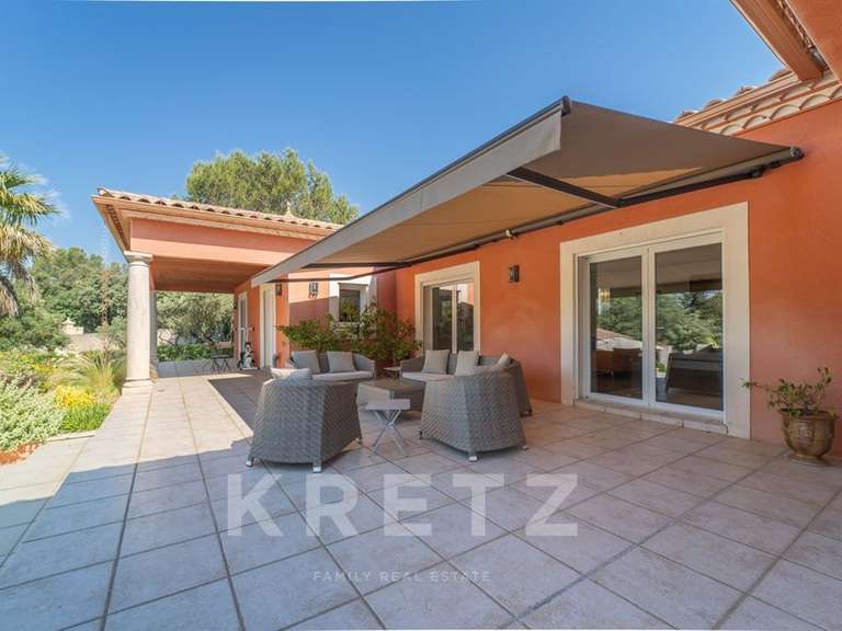 House Nîmes - 4 bedrooms - 217m²
