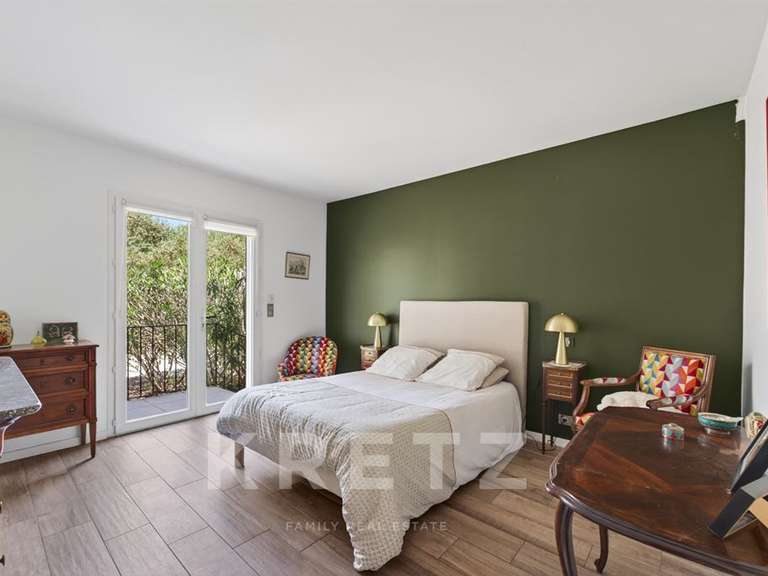 House Nîmes - 4 bedrooms - 217m²