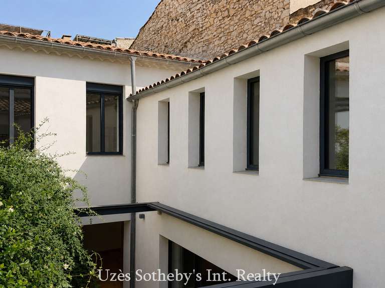 Maison Nîmes - 4 chambres - 243m²