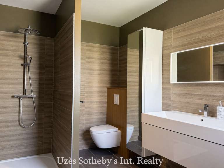 Maison Nîmes - 4 chambres - 243m²