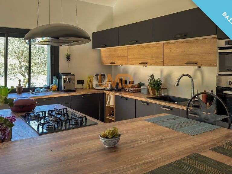 Maison Nîmes - 4 chambres - 163m²