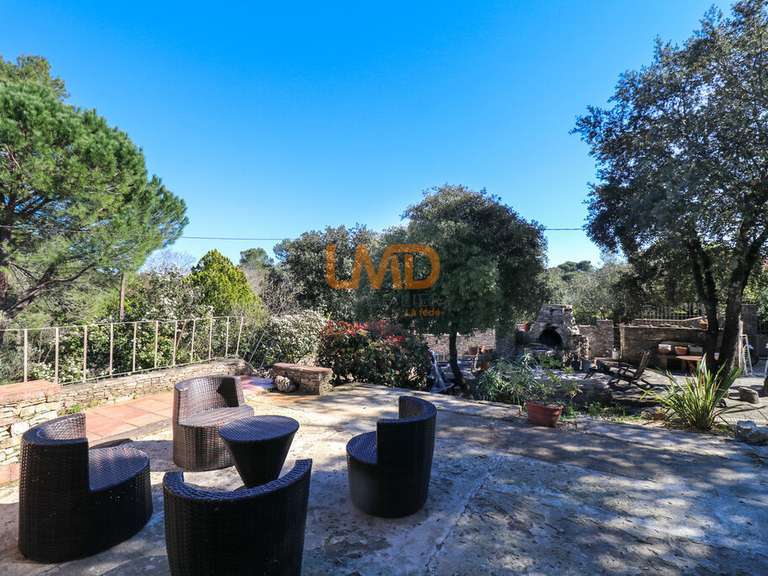 Maison Nîmes - 4 chambres - 163m²