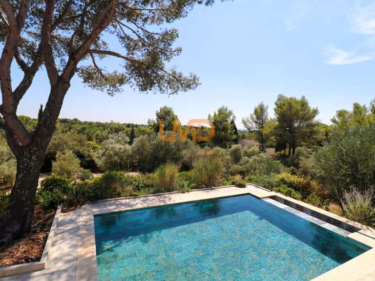 Maison Nîmes - 3 chambres - 127m²