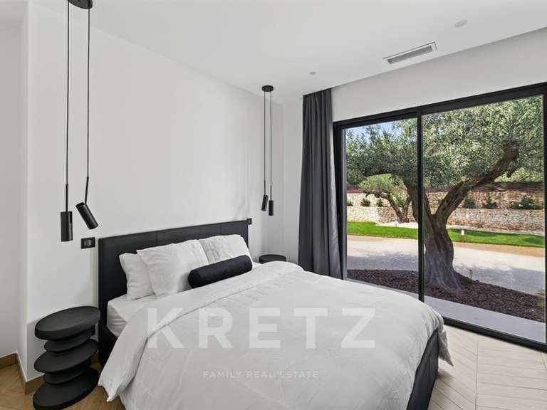 Maison Nîmes - 4 chambres - 240m²