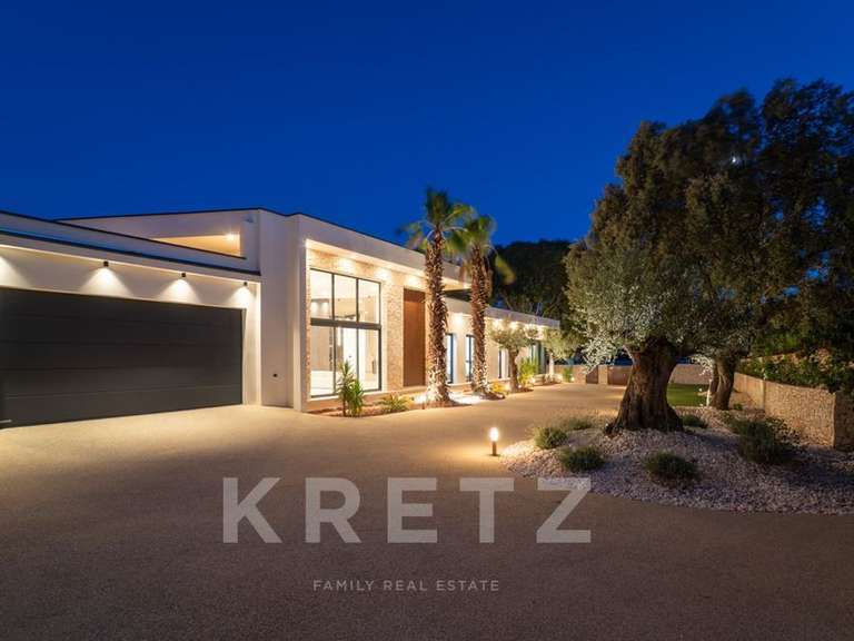 Maison Nîmes - 4 chambres - 240m²