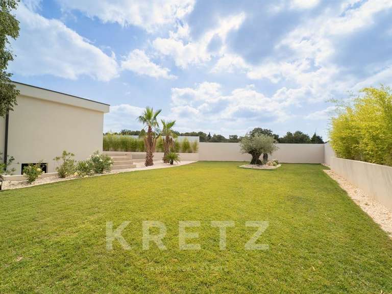 Maison Nîmes - 4 chambres - 240m²