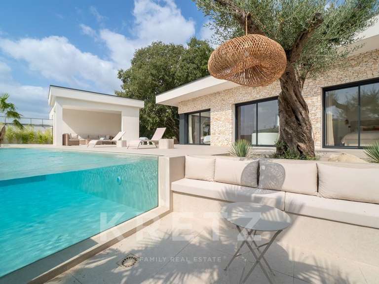 Maison Nîmes - 4 chambres - 240m²