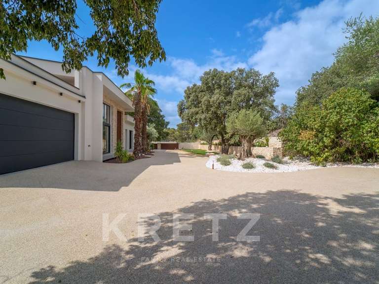 Maison Nîmes - 4 chambres - 240m²
