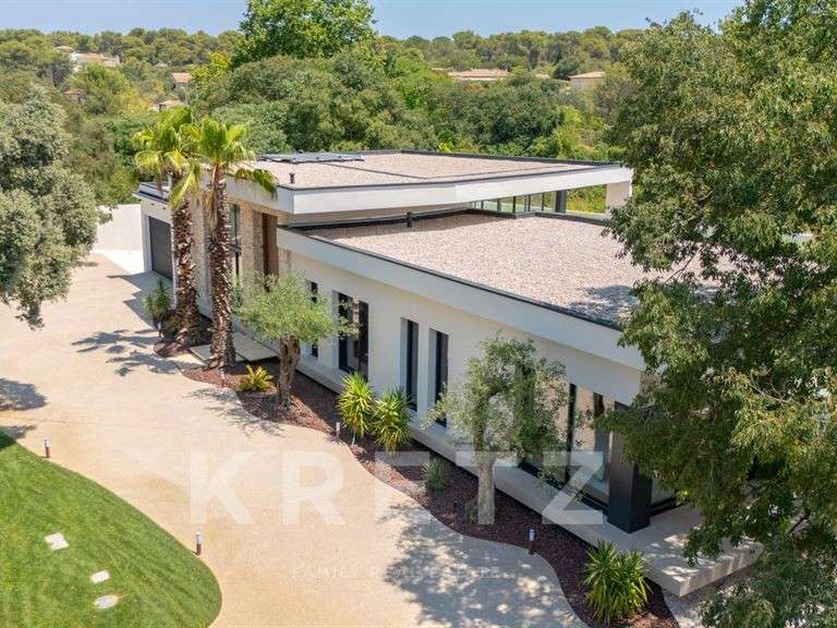 Maison Nîmes - 4 chambres - 240m²