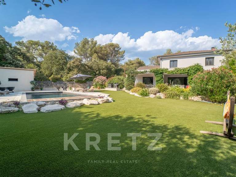 Maison Nîmes - 5 chambres - 185m²