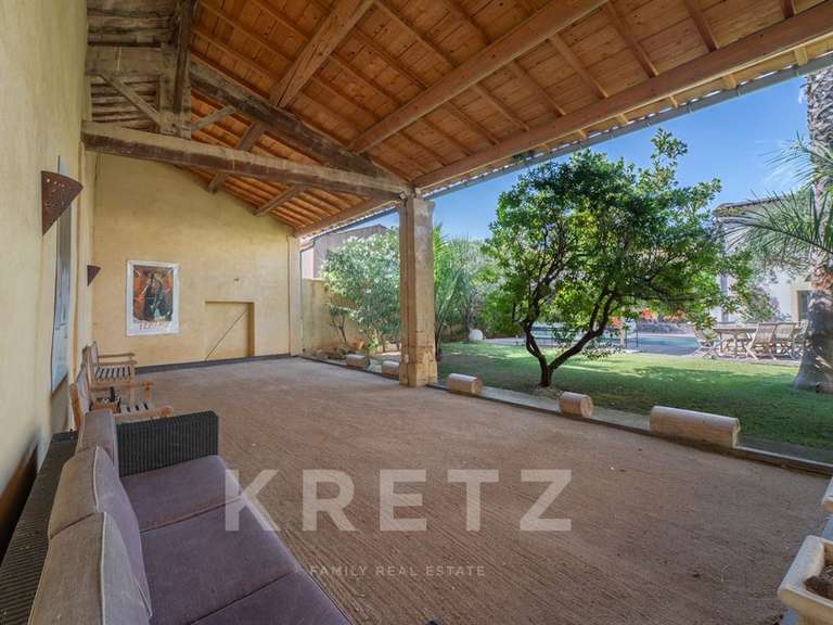 Maison Nîmes - 7 chambres - 530m²