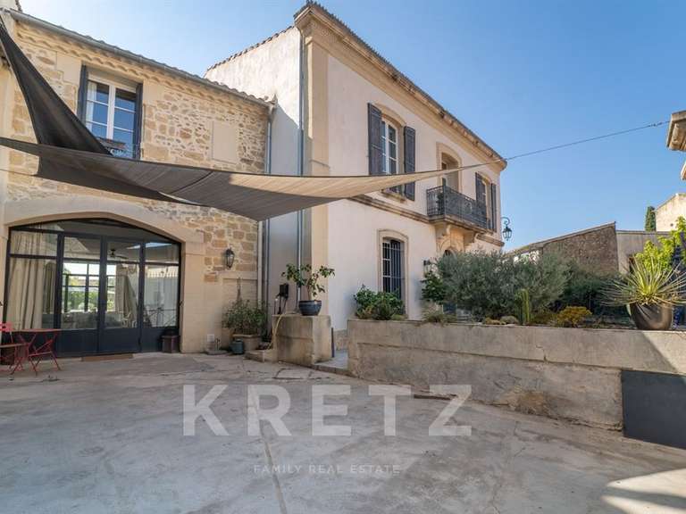 Maison Nîmes - 7 chambres - 530m²