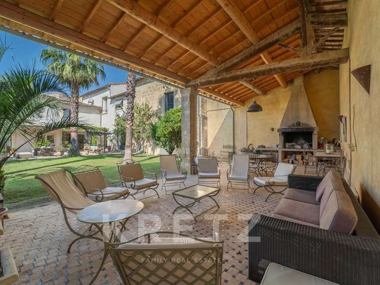 Maison Nîmes - 7 chambres - 530m²