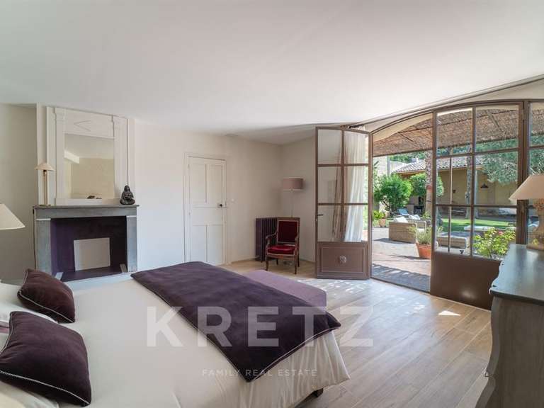 Maison Nîmes - 7 chambres - 530m²