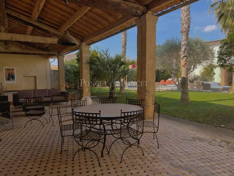 Maison Nîmes - 7 chambres - 730m²