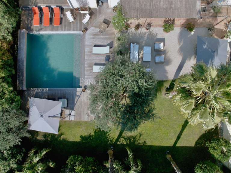 Maison Nîmes - 7 chambres - 730m²