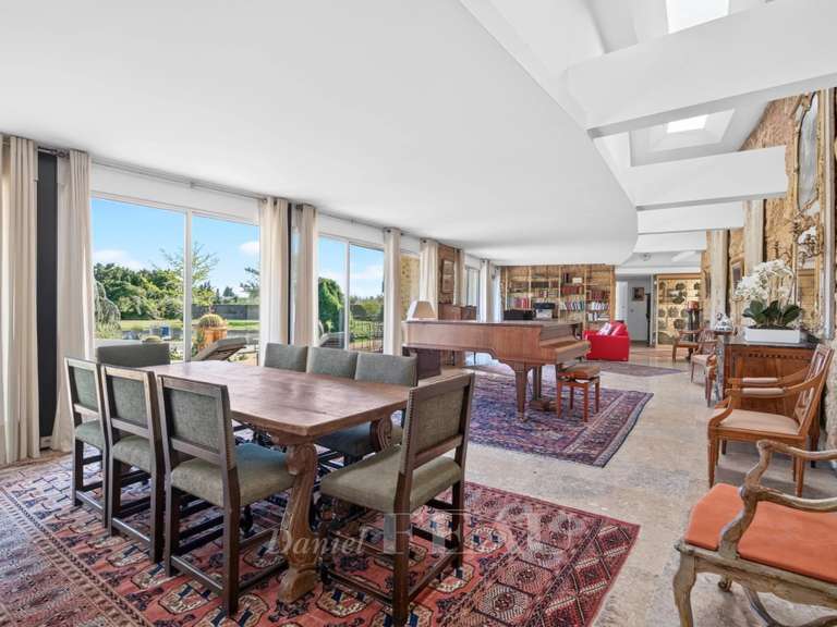 Maison Nîmes - 3 chambres - 258m²