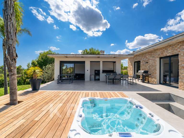 Maison Nîmes - 6 chambres - 250m²