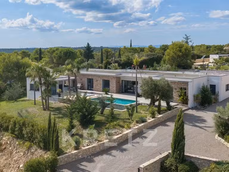 Maison Nîmes - 6 chambres - 250m²