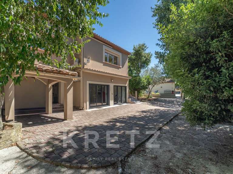 Maison Nîmes - 6 chambres - 278m²