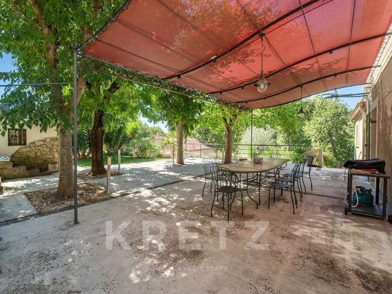 Maison Nîmes - 6 chambres - 278m²