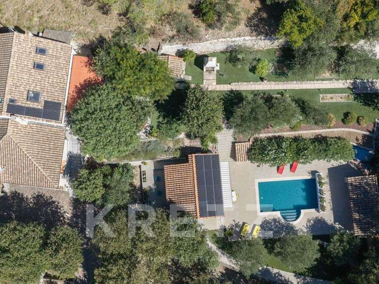 Maison Nîmes - 6 chambres - 278m²