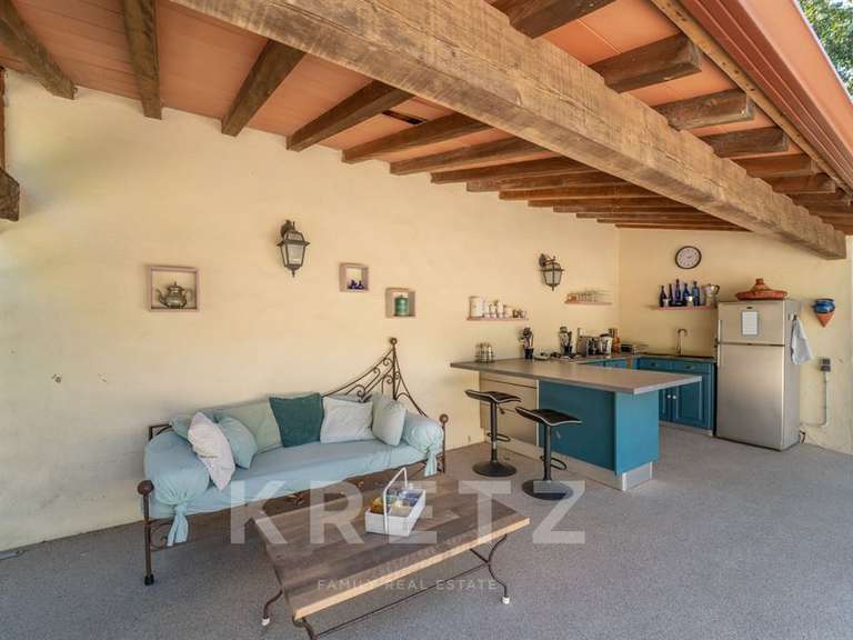 Maison Nîmes - 6 chambres - 278m²