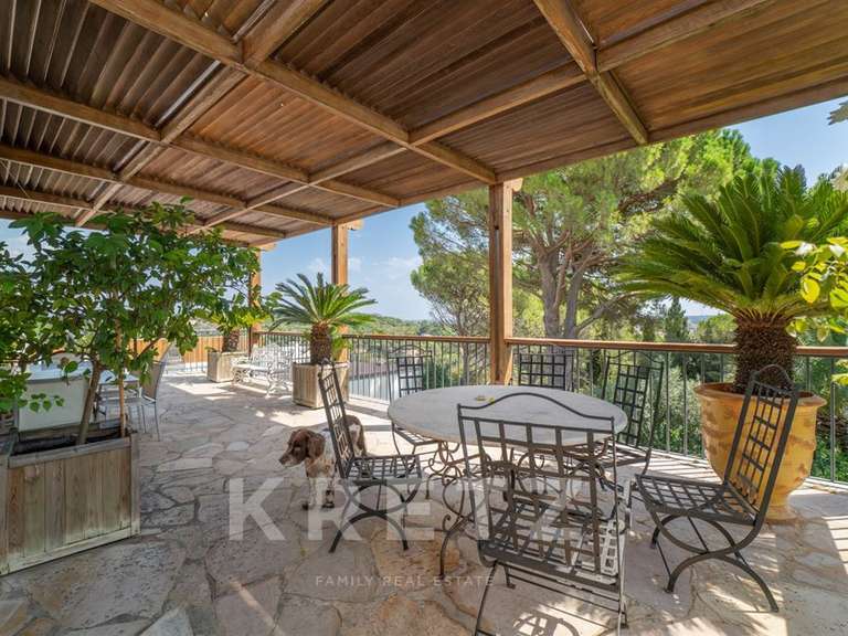 Maison Nîmes - 7 chambres - 494m²