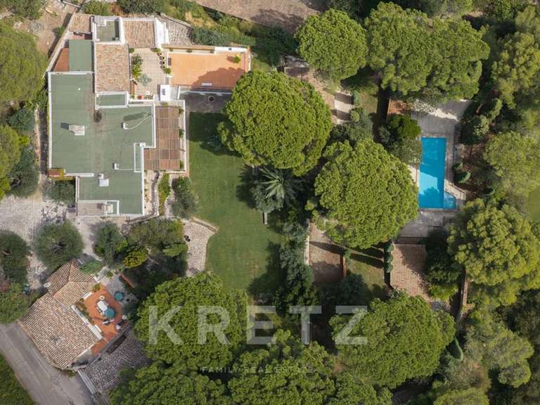 Maison Nîmes - 7 chambres - 494m²