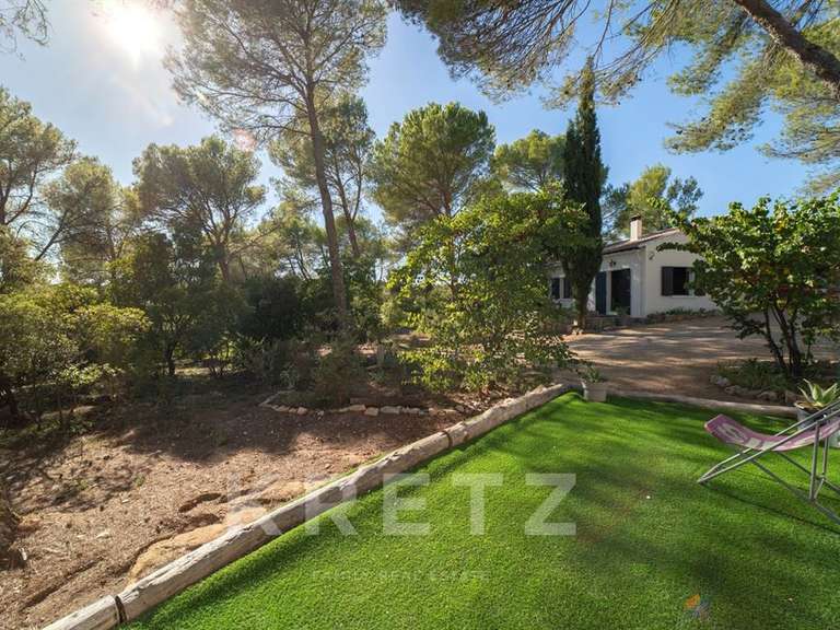 Maison Nîmes - 6 chambres - 400m²