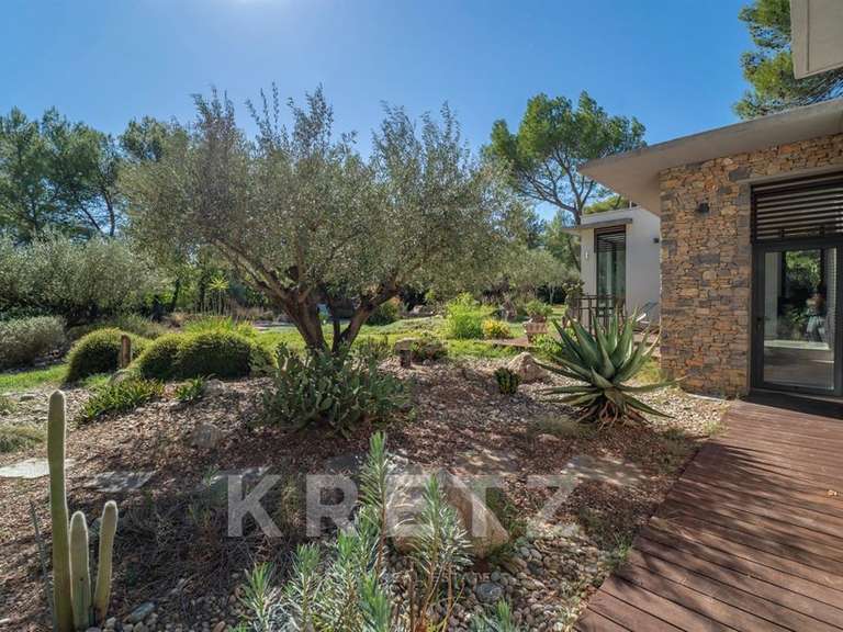 Maison Nîmes - 4 chambres - 158m²