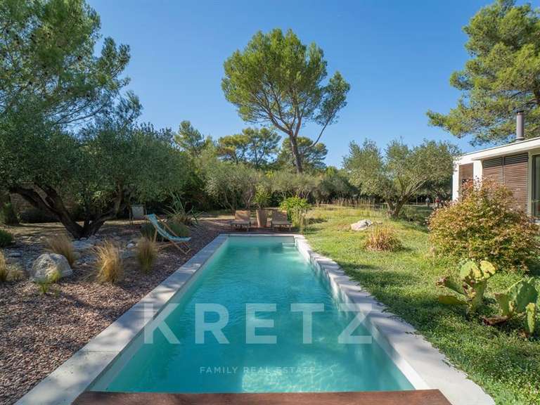 Maison Nîmes - 4 chambres - 158m²