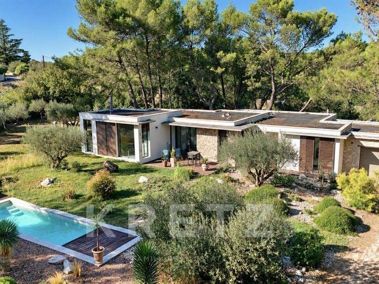 Maison Nîmes - 4 chambres - 158m²
