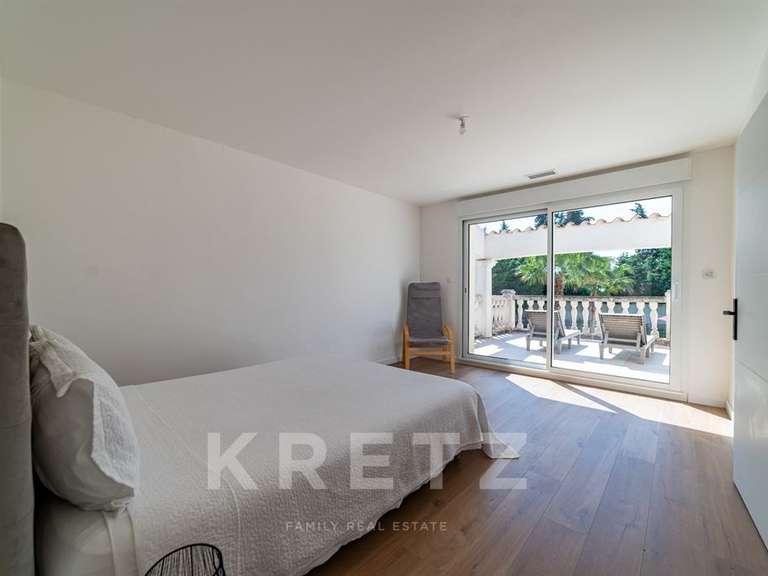 Maison Nîmes - 6 chambres - 402m²