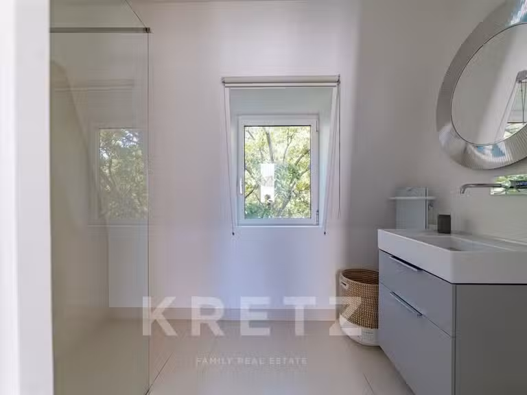 Maison Nîmes - 6 chambres - 330m²