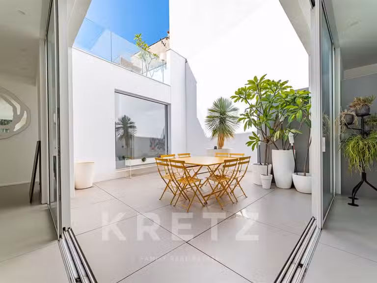 Maison Nîmes - 6 chambres - 330m²