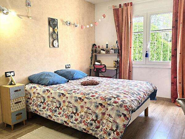 Property Nîmes - 4 bedrooms