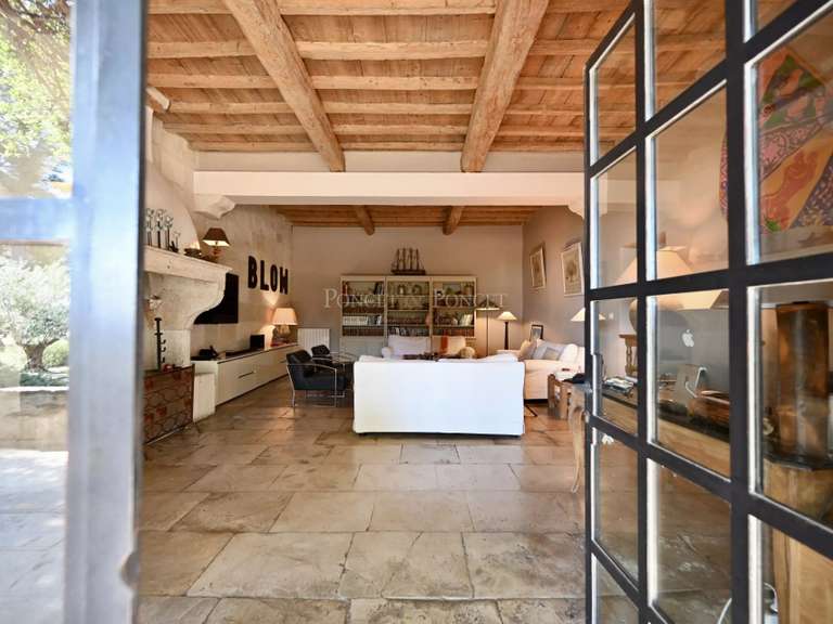 Propriété Nîmes - 10 chambres - 1583m²