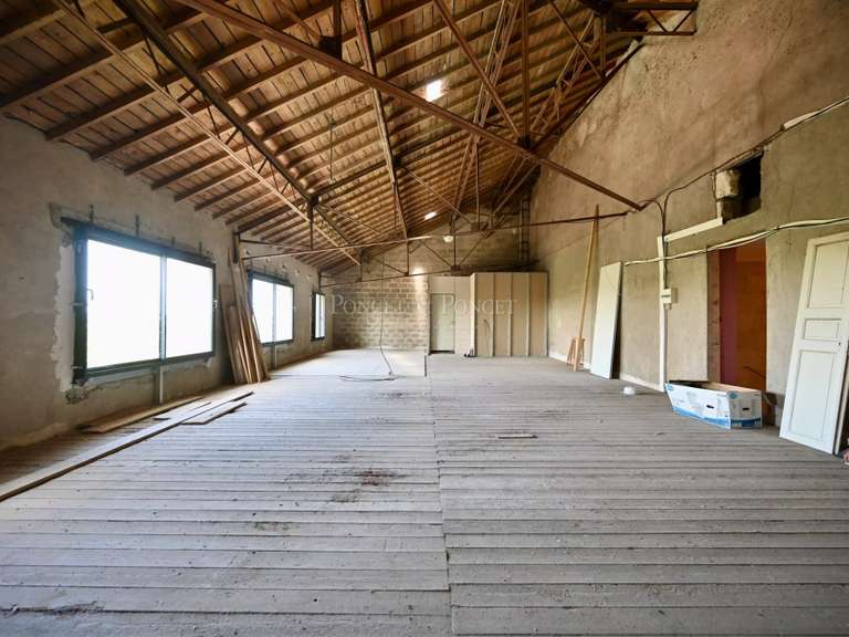 Propriété Nîmes - 10 chambres - 1583m²