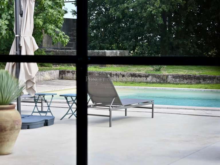 Propriété Nîmes - 10 chambres - 1583m²