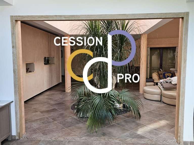 Propriété Nîmes - 4000m²