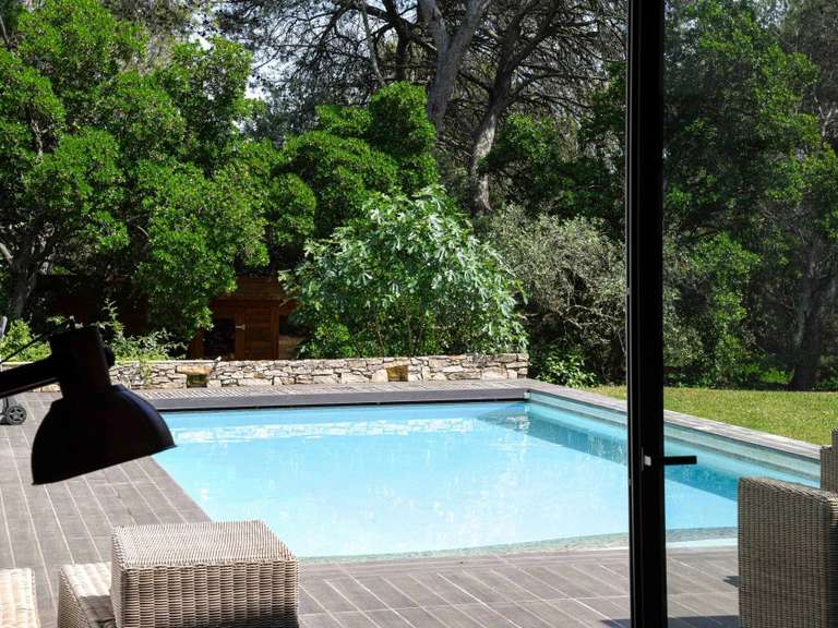 Propriété Nîmes - 4 chambres - 278m²