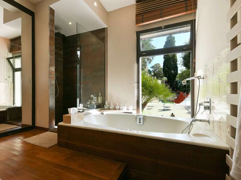 Propriété Nîmes - 3 chambres - 403m²
