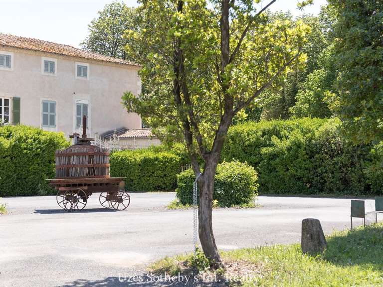Propriété Nîmes - 13 chambres - 3000m²