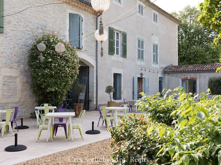 Propriété Nîmes - 13 chambres - 3000m²