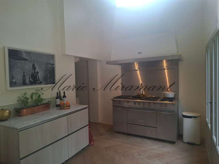 Propriété Nîmes - 4 chambres - 900m²