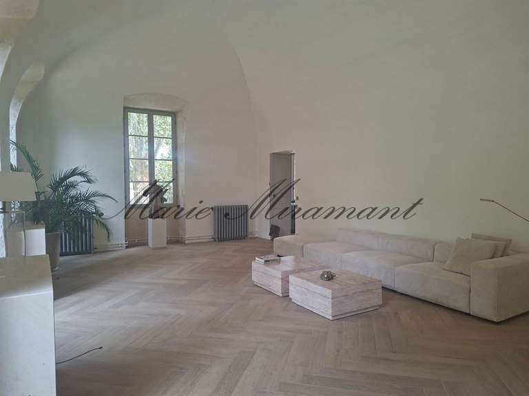Propriété Nîmes - 4 chambres - 900m²