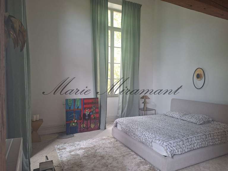 Propriété Nîmes - 4 chambres - 900m²